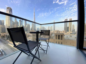Lux BnB 1BD Amazing Burj Khalifa Views, Dubai